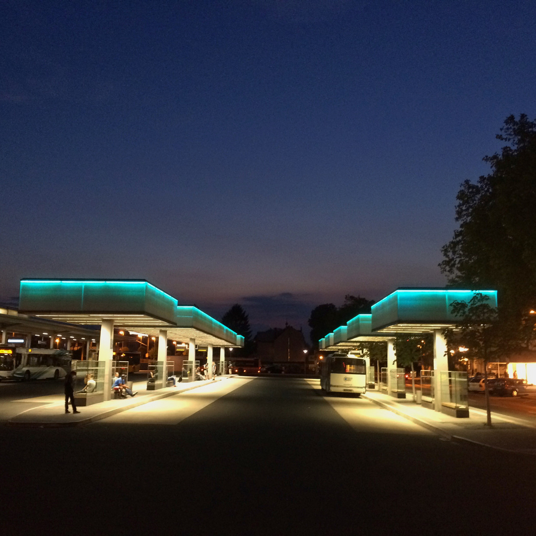 blue hour am Busbahnhof