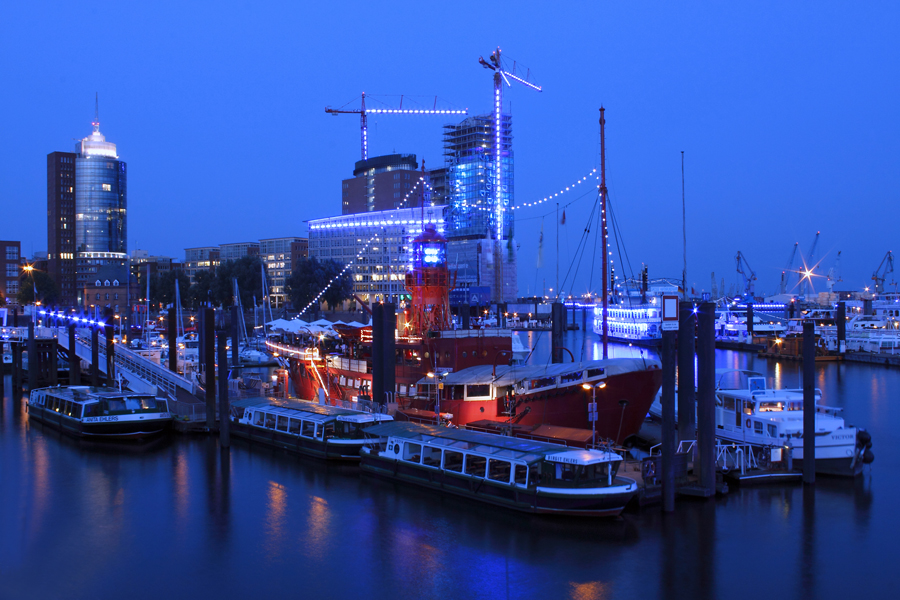 Blue Hour, Blue Port