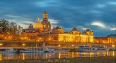 Blue Hour in Dresden (2)