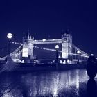 Blue Impression 3 - Thames Promenade near the new City Hall, London