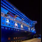 Blue Lighted Queen Mary 2 @ Cruise Terminal