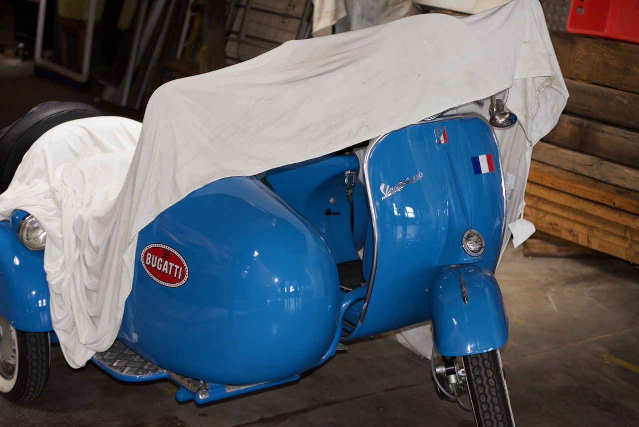 Blue Monday 22.02.2021  Vespa +Beiwagen in Bugatti Blau 