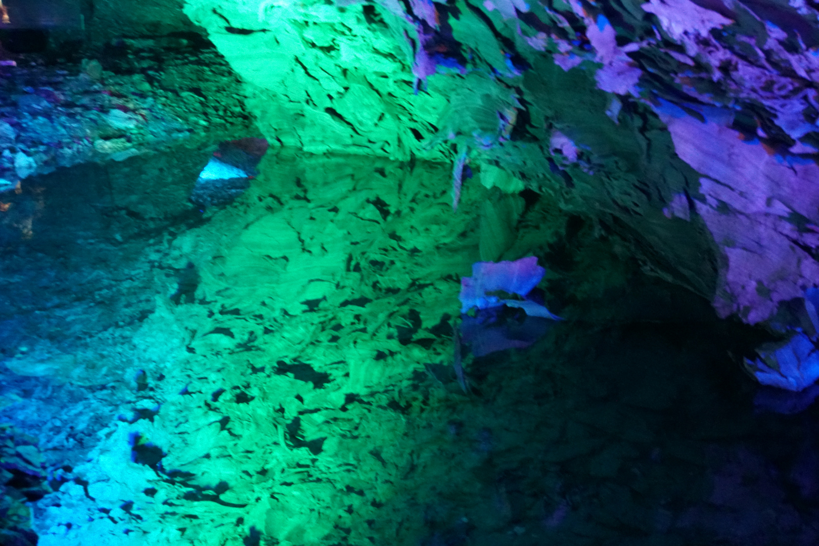 Blue Monday - Das blaue Leuchten in der Barbarossahöhle - Bild 2