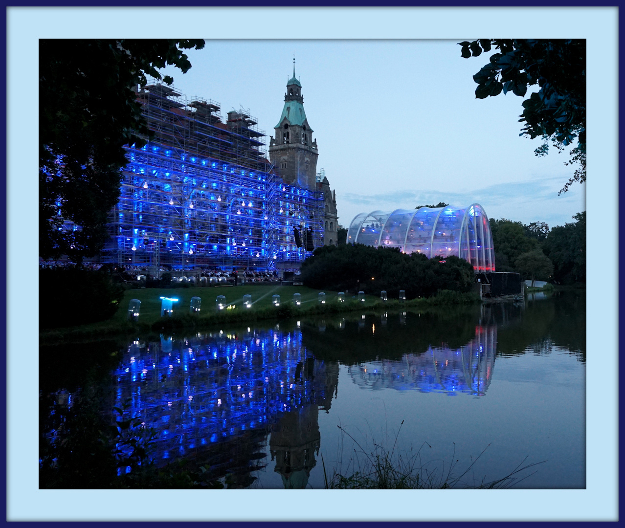 Blue Monday: Illuminiertes Neues Rathaus Hannover