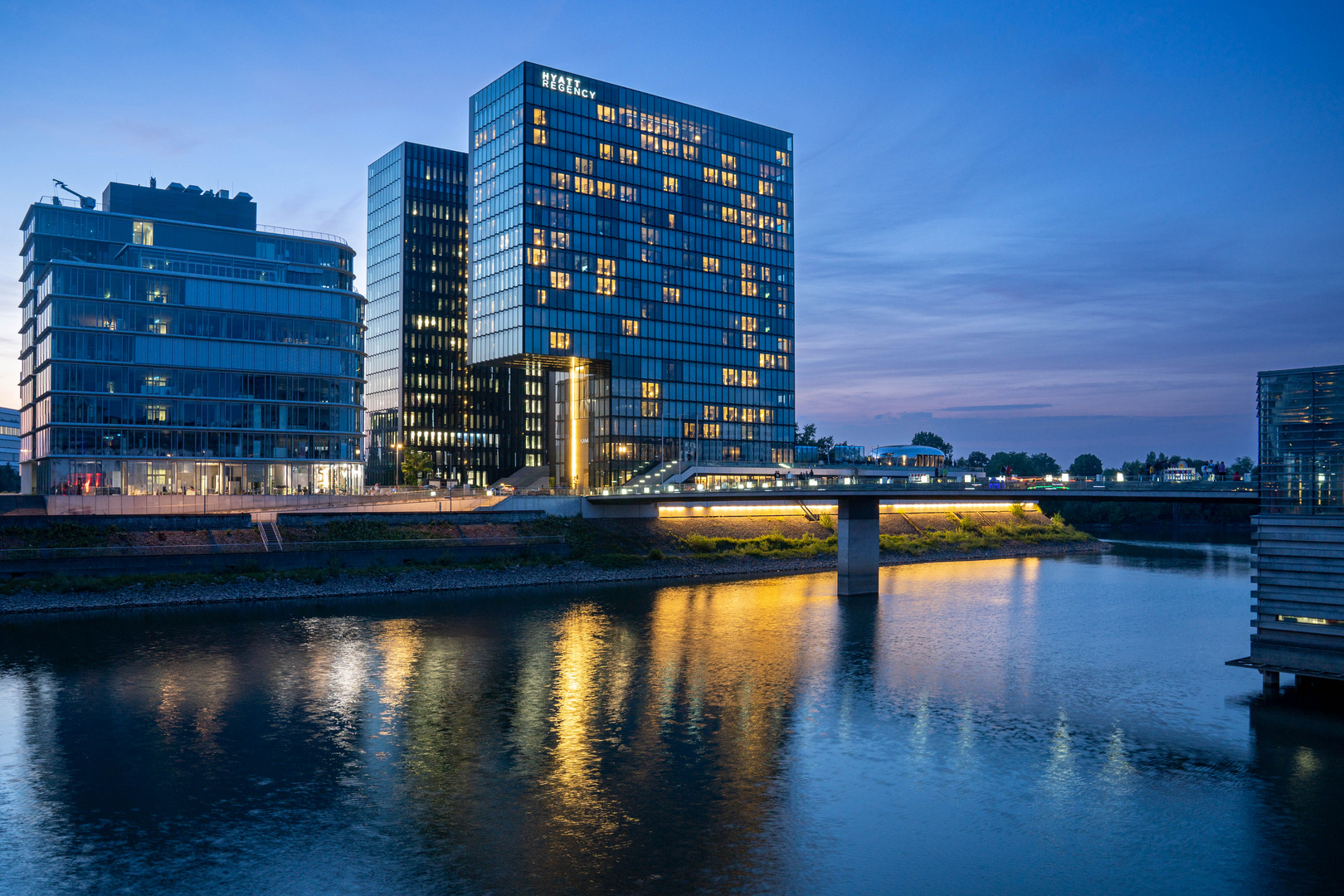 Blue Monday - Medienhafen Düsseldorf
