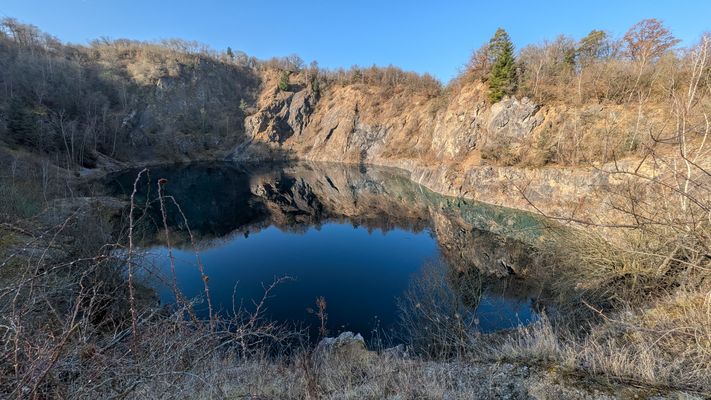Blue Monday mit Spiegelung