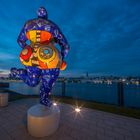 Blue Nana von Niki de Saint Phalle