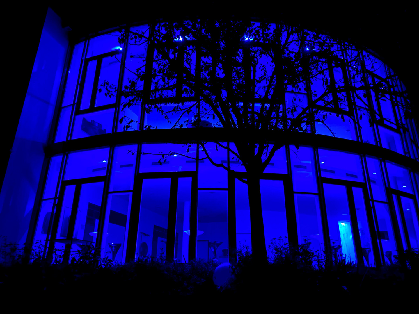 Blue Night - Villa im blauen Licht