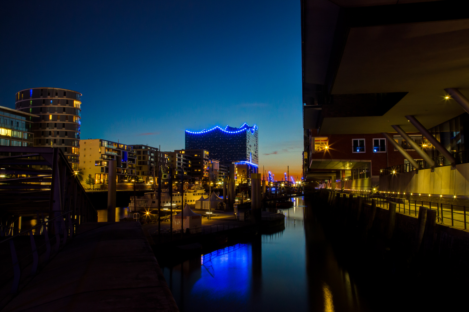 Blue nights in Hamburg