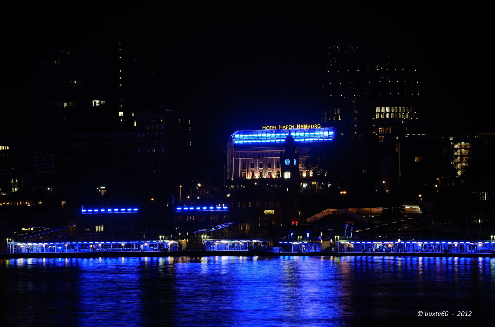 Blue Port 2012 - Landungsbrücken