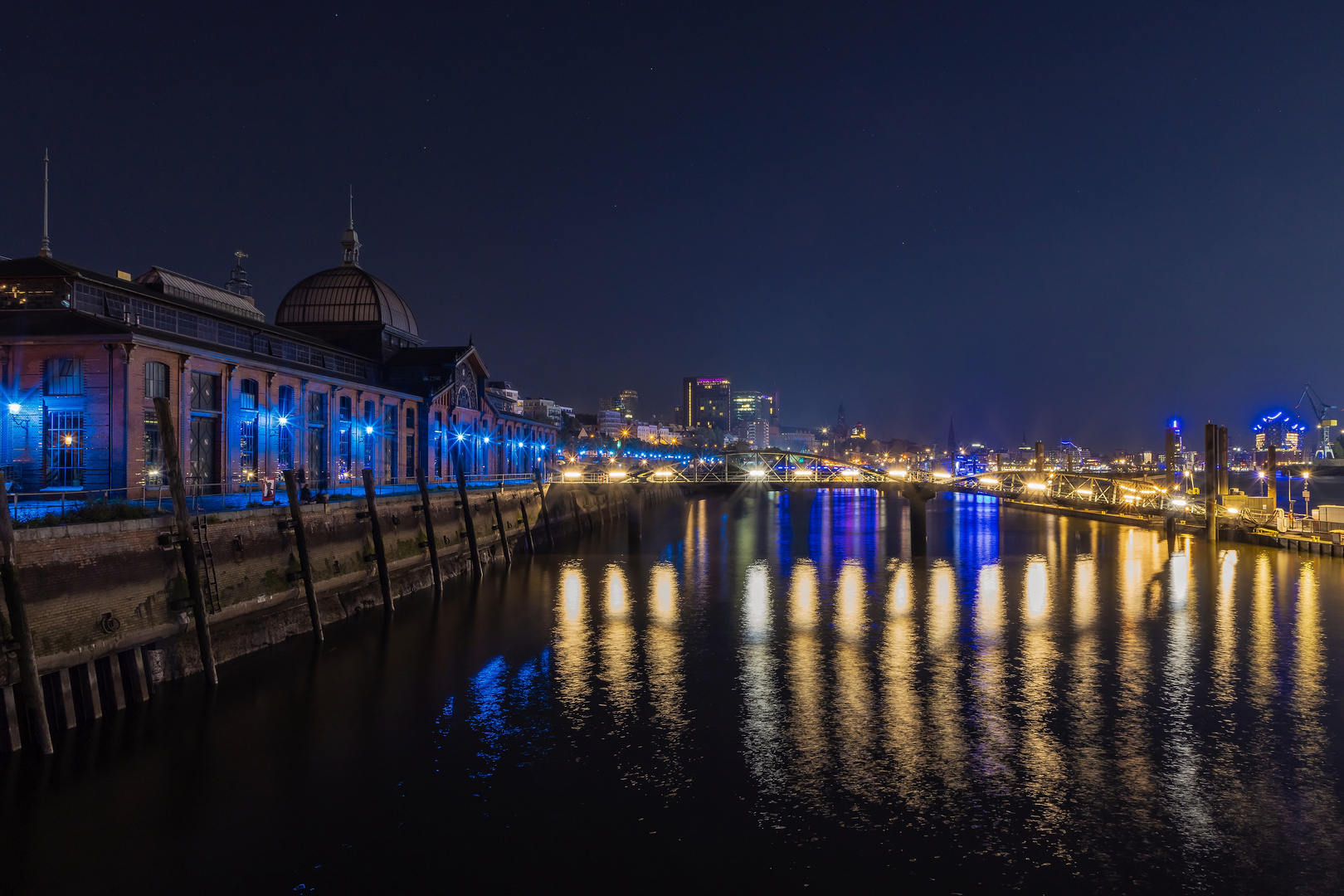 Blue Port Hamburg - an der Fischauktionshalle