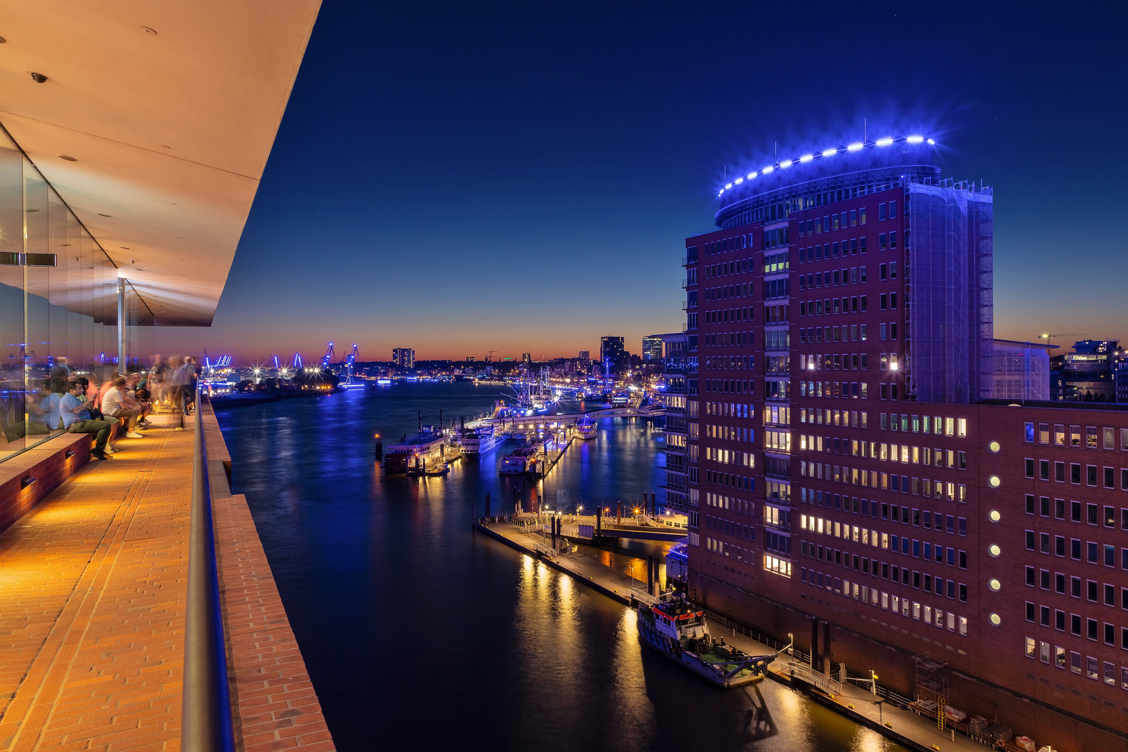 Blue Port Hamburg - Blick von der Elbphilharmonie