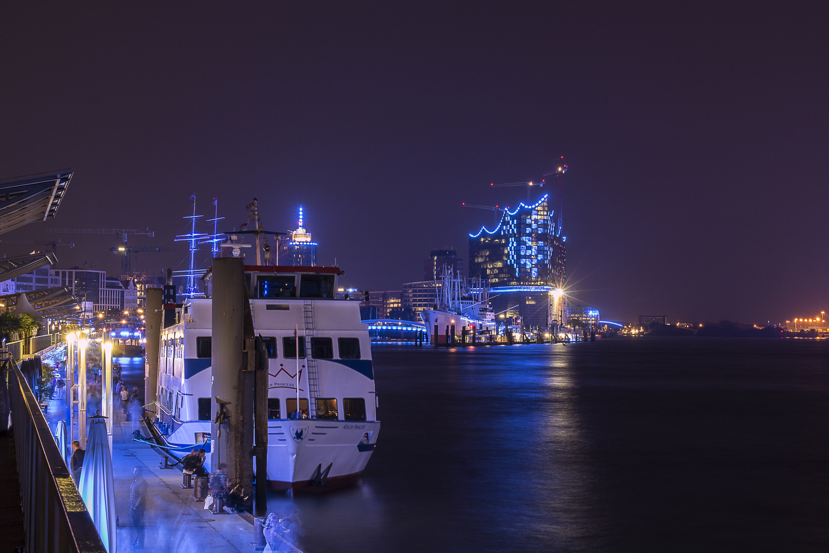 Blue Port Hamburg, Landungsbrücken