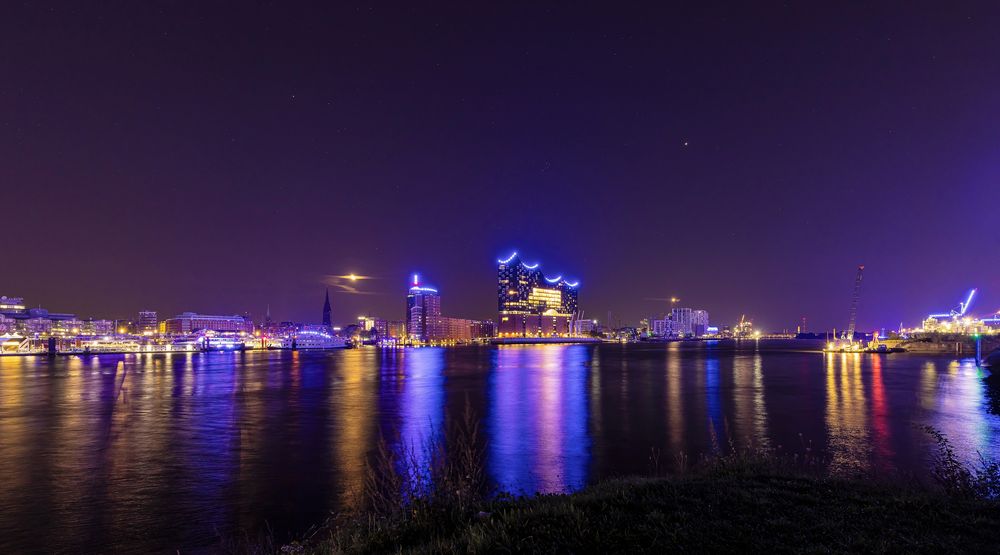 Blue Port Hamburg - Nachtlichter *