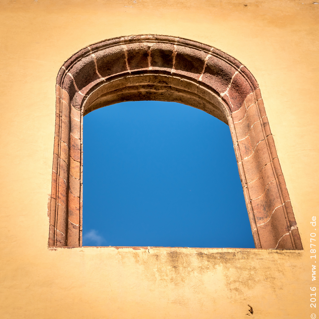 Blue Sky is it's roof ...