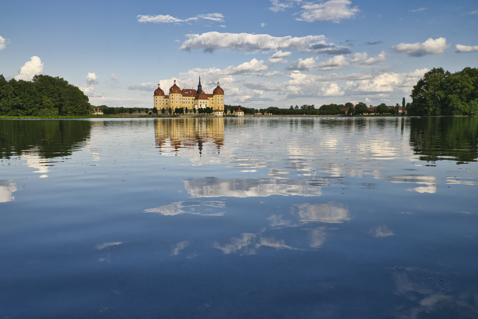 Blue Sky mit Schloss Moritzburg