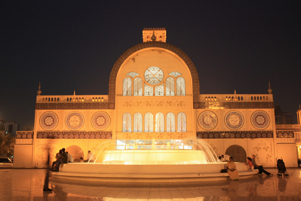 Blue Souk in Sharjah bei Nacht