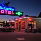 Blue Swallow Motel @ Route 66 by night