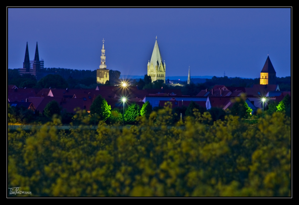 blue towers im mai