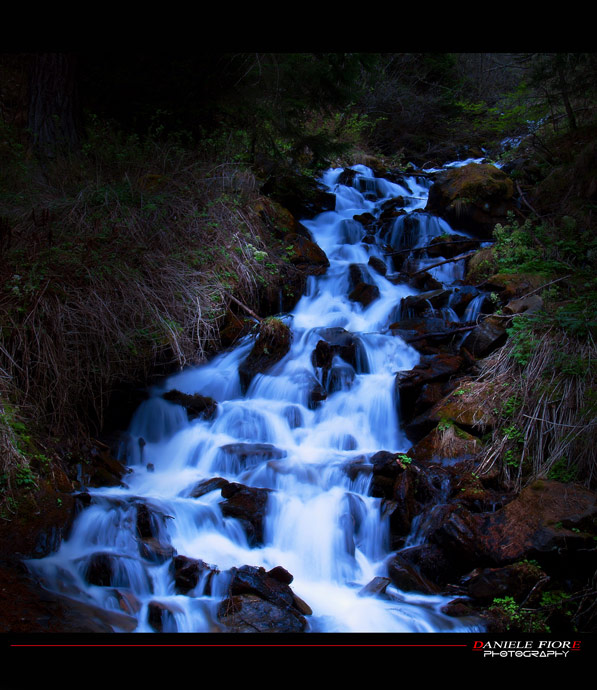 _blue waterfall_