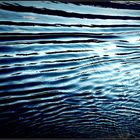 ~~ Blue waves with reflections ~~