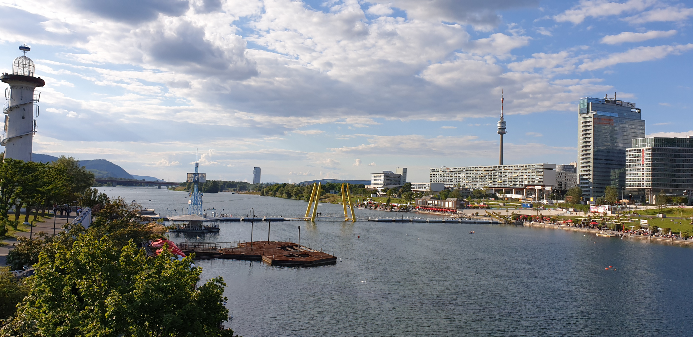 Blue_Danube_River_InVienna