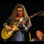 Blues Caravan 2015 : Girls with Guitars ( Sadie Johnson )