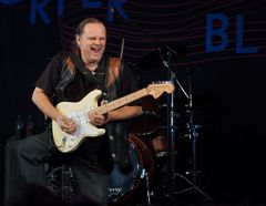 Bluesfest Gaildorf 2011 - Walter Trout - 2