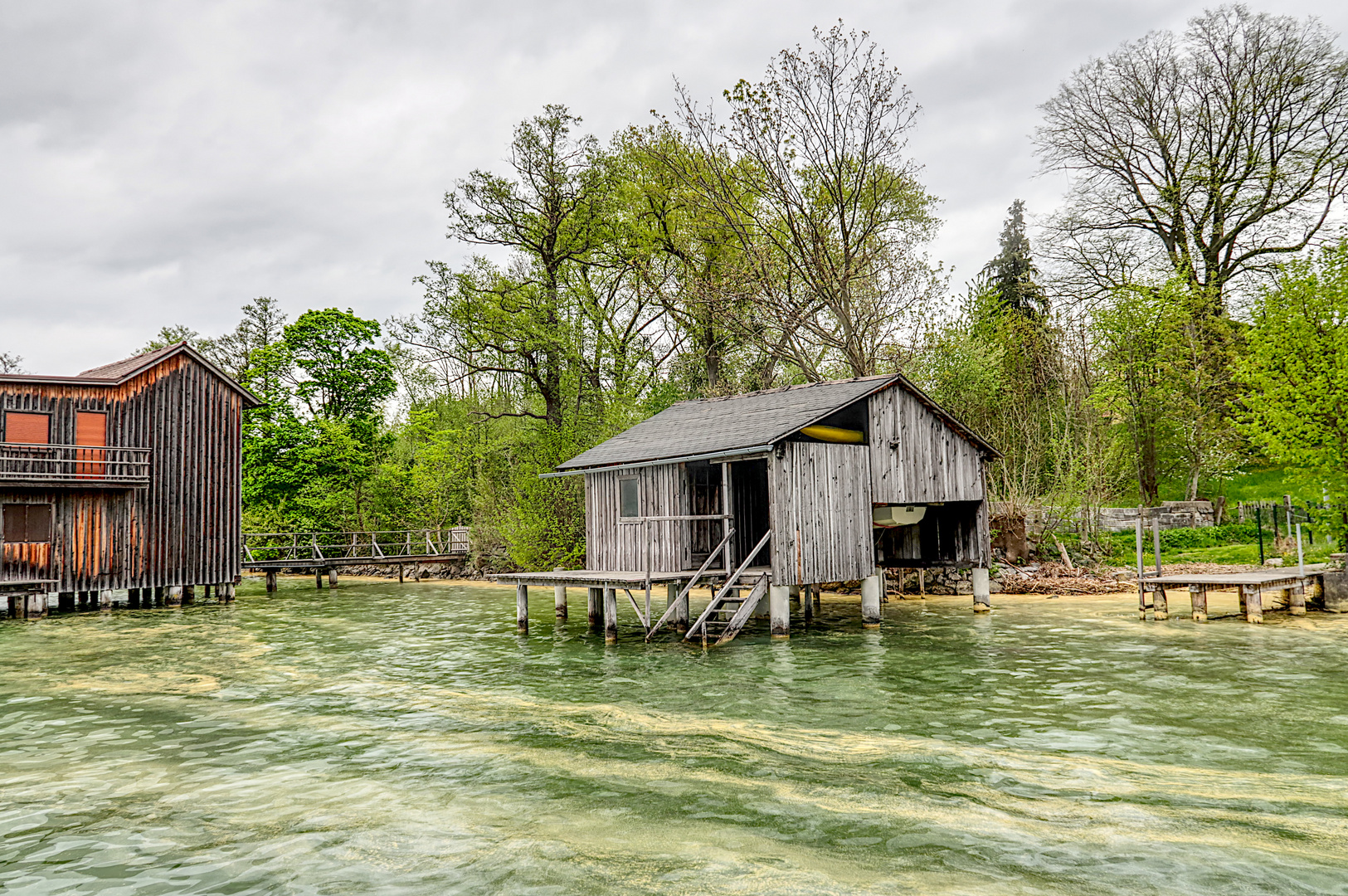 Blütenstaub im Attersee