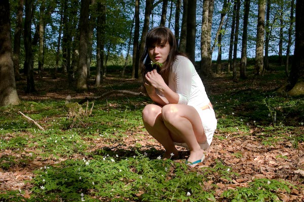 Schulmädchen aus Hannover Im Wald beim Outdoor Sex gefickt Schulmädchen aus Hannover Im Wald beim Outdoor Sex gefickt