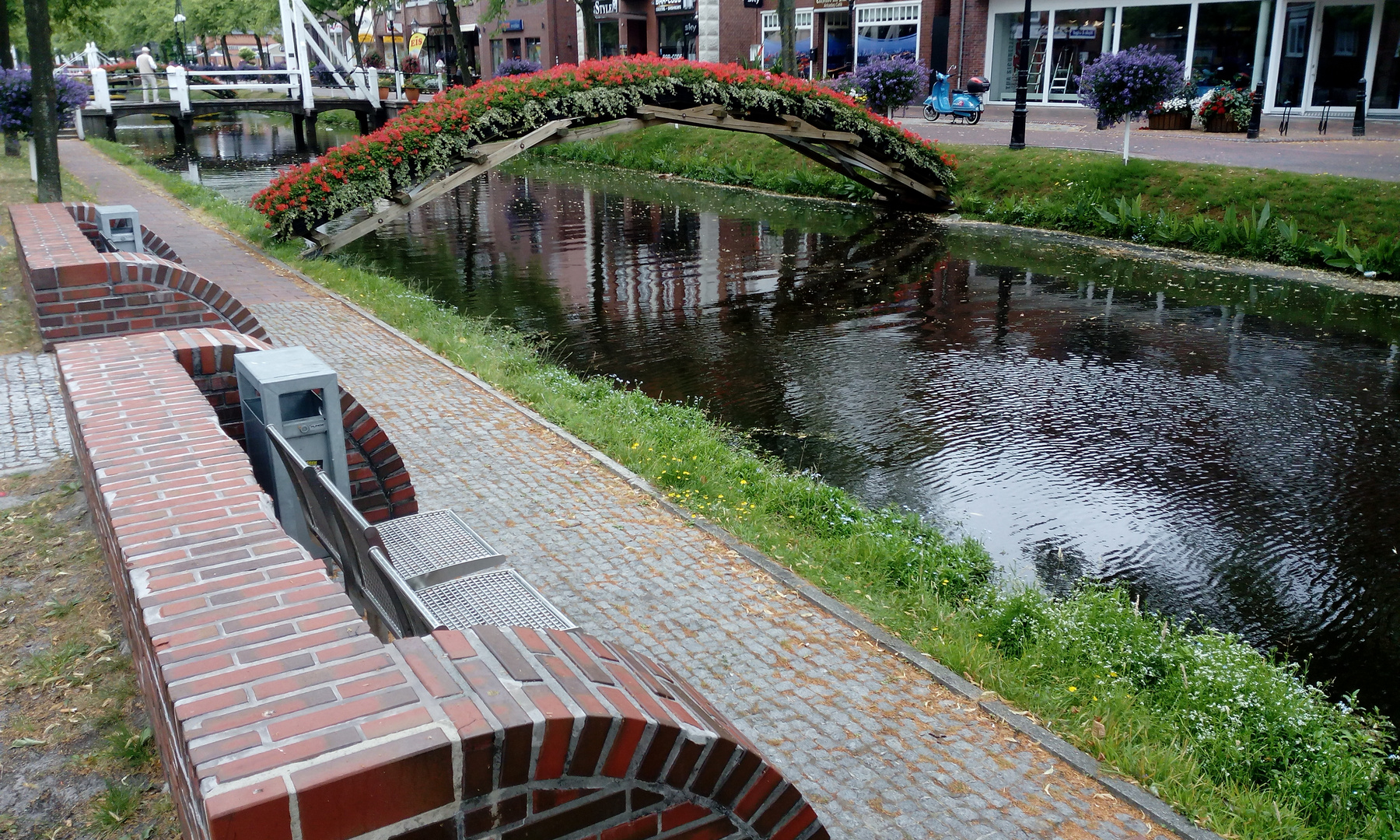 Blumenbrücke, Kanal-Vision