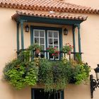 Blumengeschmückter Balkon auf La Palma