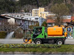 Blumengießen auf 2m Abstand 