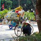 Blumenhändlernin in Hanoi