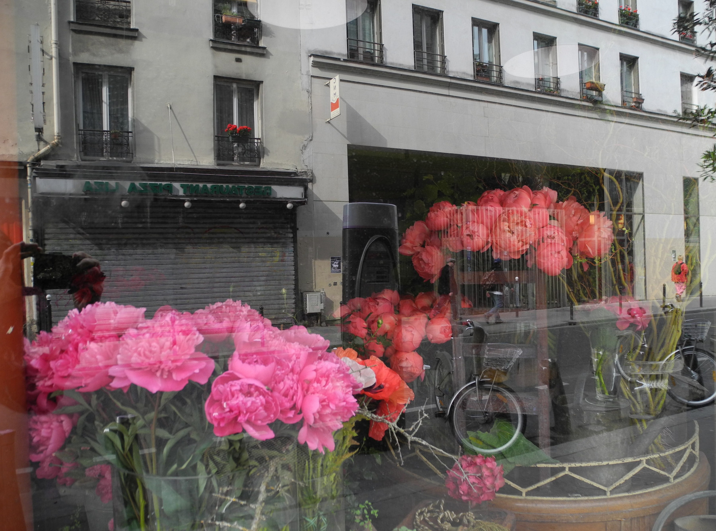 Blumenladen Rue Oberkampf / Montra de florista Rue Oberkamf