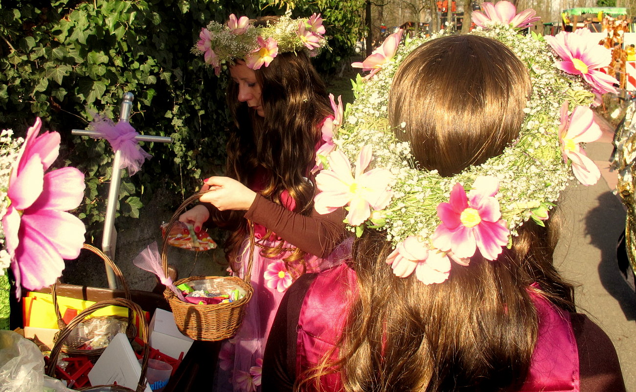 Blumenmädchen im Karneval