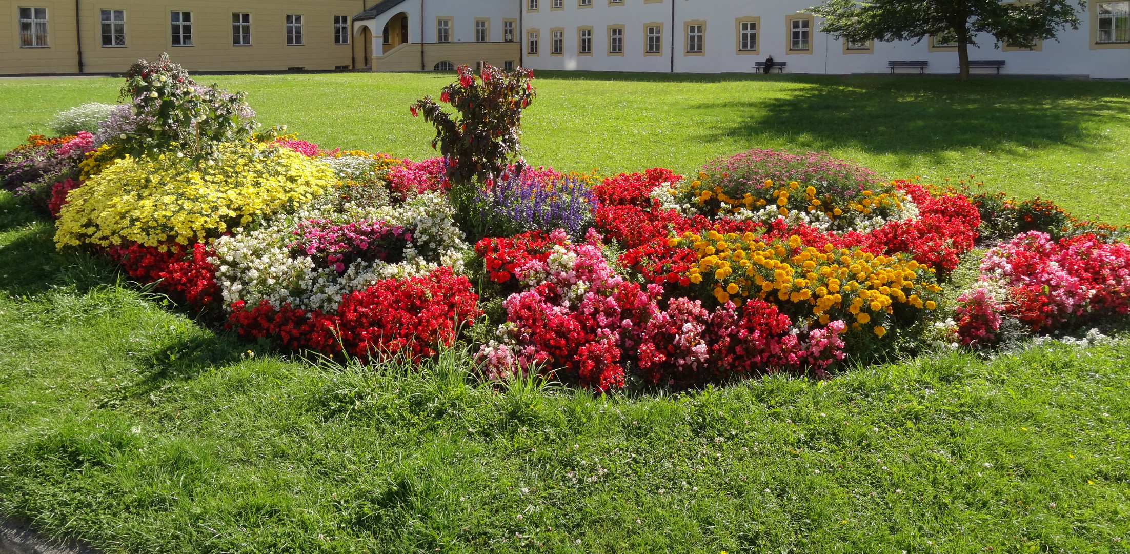 Blumenpracht im Kloster ettal