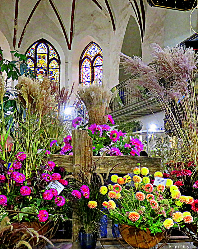 Blumenschau in der Kirche Beelitz