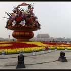 Blumenschmuck auf dem Platz des Himmlischen Friedens