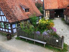 Blumenschmuck im Freilandmuseum