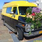 Blumenstrauß auf einem Wagen zum bevorstehenden Blumenkorso in Noordwijk (1)