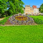 Blumenuhr Theatervorplatz