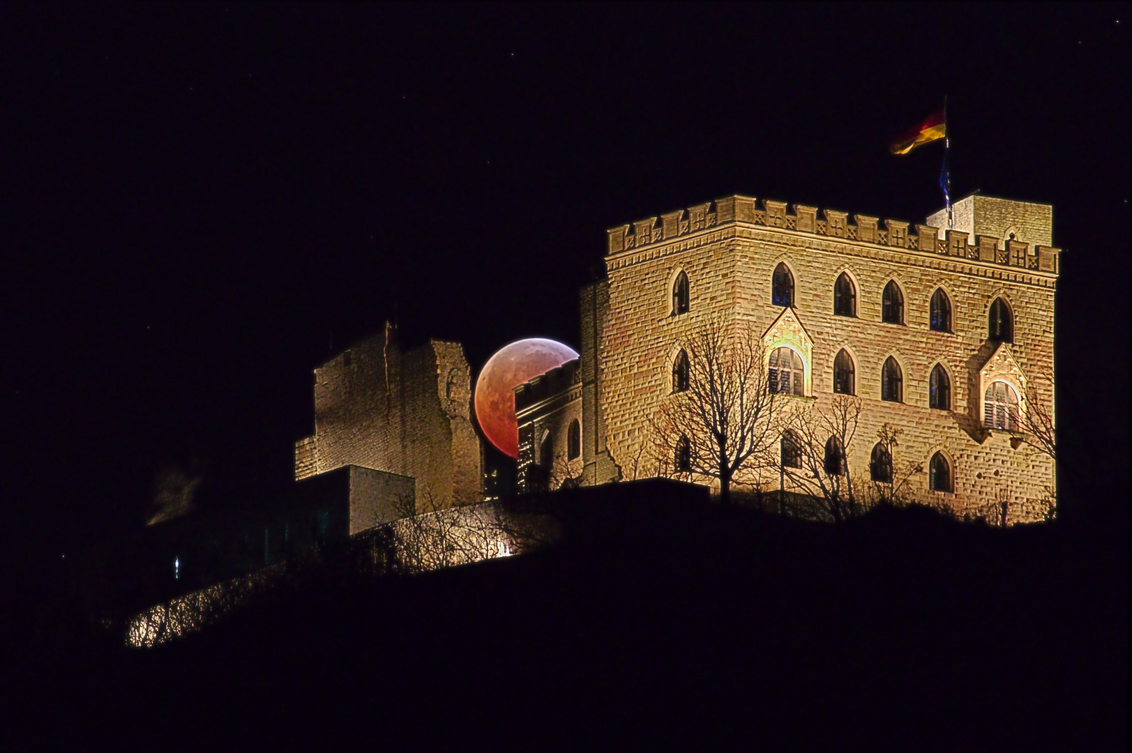 Blutmond am Hambacher Schloss IV