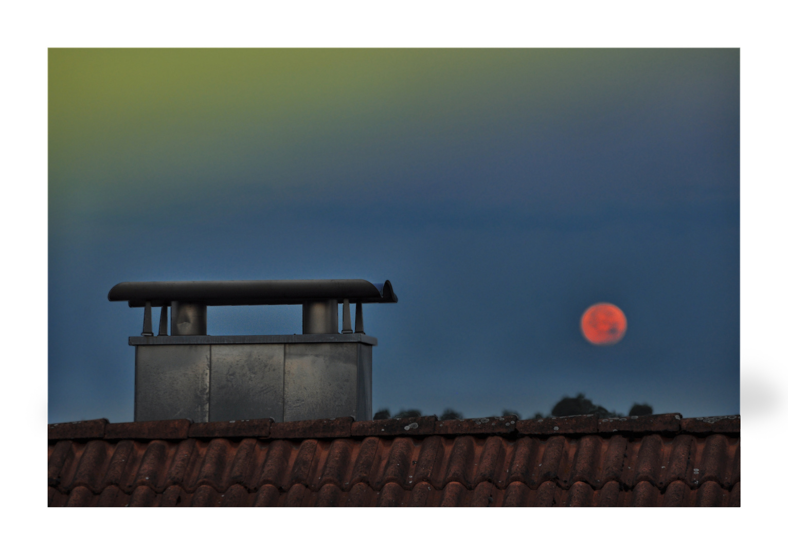 Blutmond im Morgengrauen