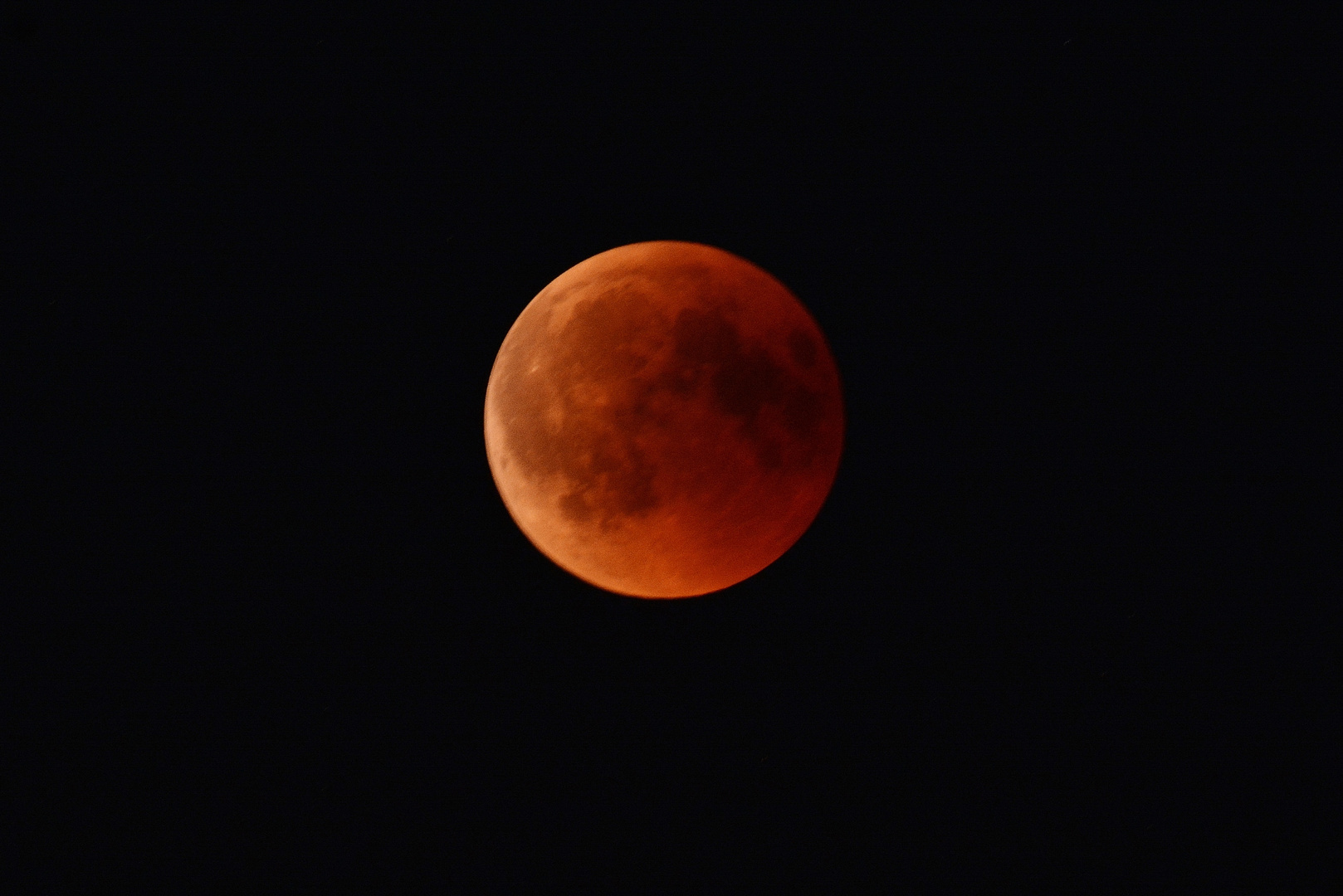 Blutmond, Mondfinsternis