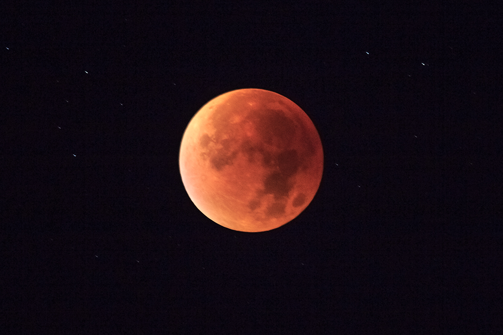 Blutmond... - (Mondfinsternis 2015)