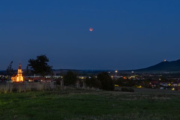 Blutmond über Berga
