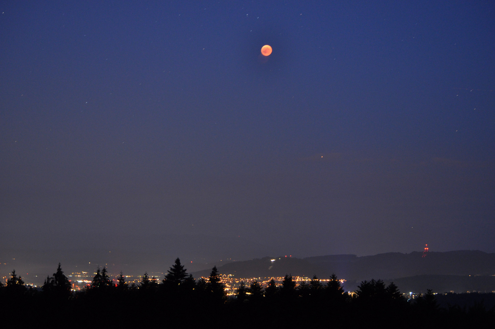 Blutmond über Bern