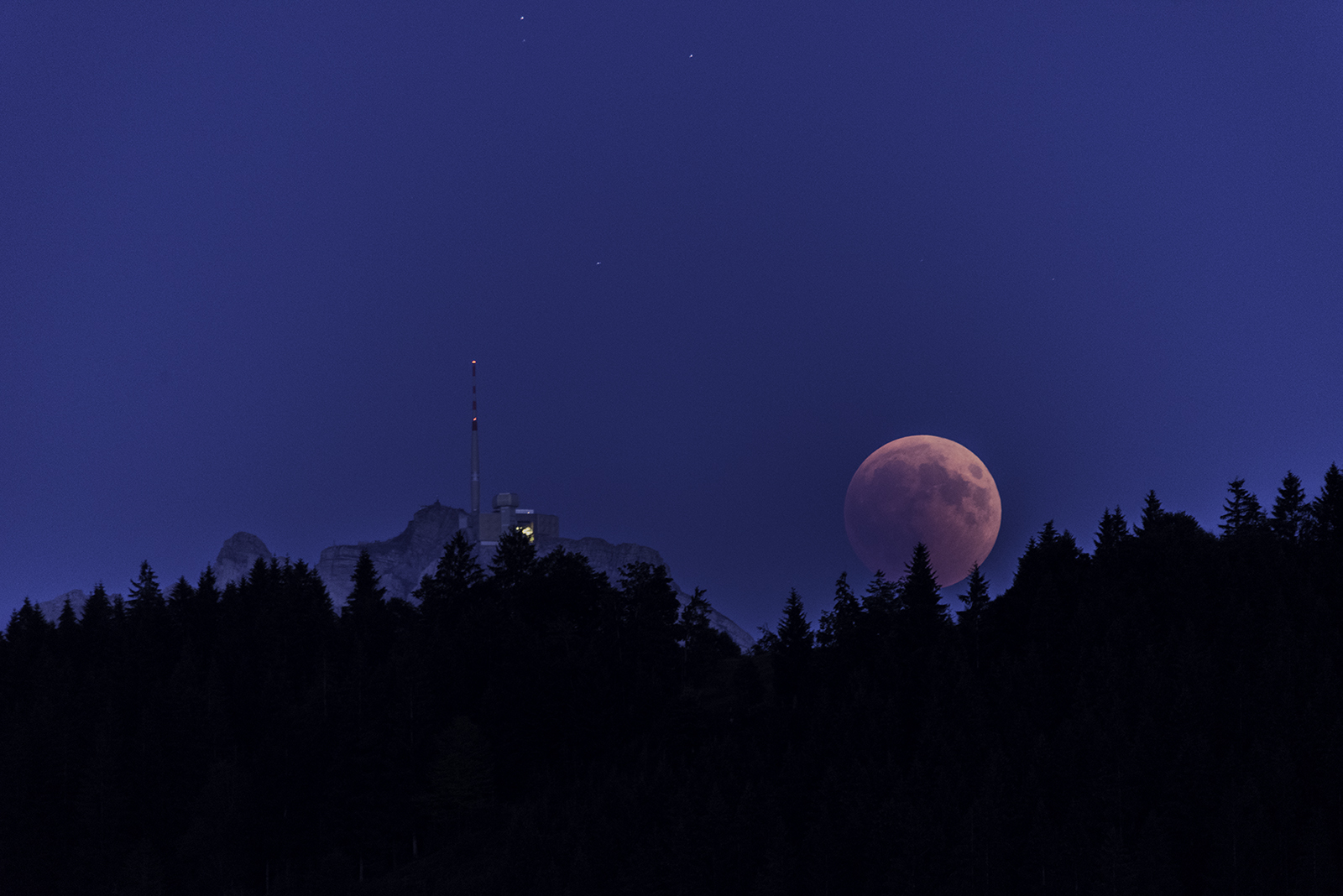 Blutmond über Säntis