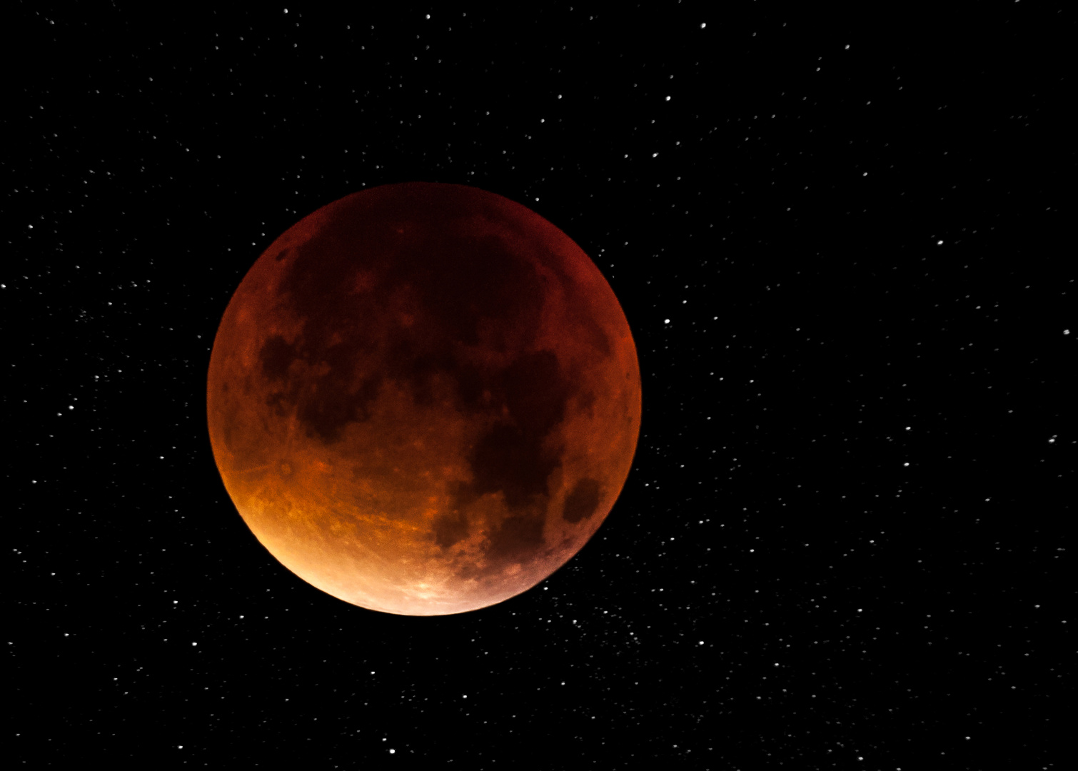 Blutmond und Sterne